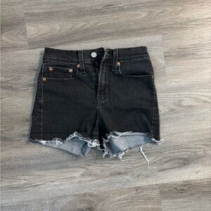 Levi High Rise Shorts (used)